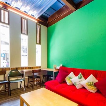 小黑琵416輕旅 Little Happy Hostel Tchaj-nan Exteriér fotografie