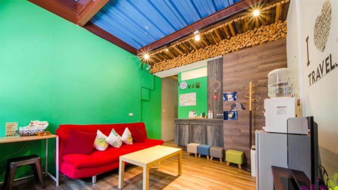 小黑琵416輕旅 Little Happy Hostel Tchaj-nan Exteriér fotografie