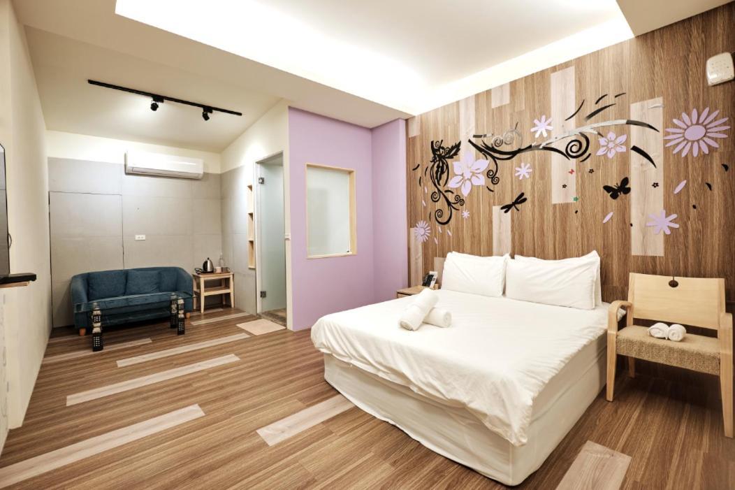 小黑琵416輕旅 Little Happy Hostel Tchaj-nan Exteriér fotografie