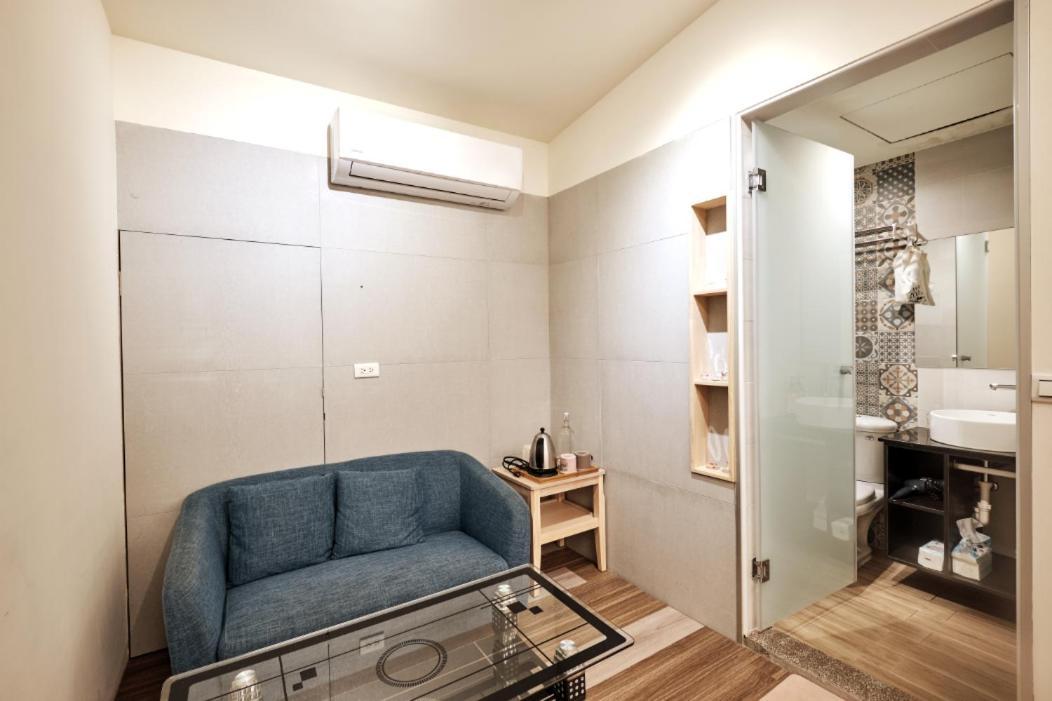 小黑琵416輕旅 Little Happy Hostel Tchaj-nan Exteriér fotografie